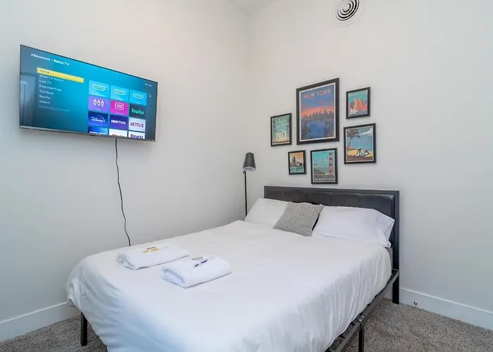 Spacious 3br 420 Friendly Near Mccormick Place, Lakefront And Soldier Field