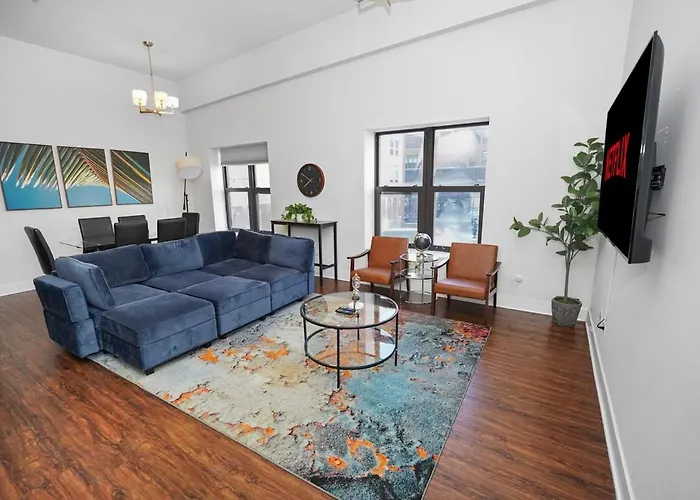 Spacious 3br 420 Friendly Near Mccormick Place, Lakefront And Soldier Field *